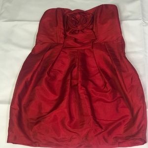 strapless red dress